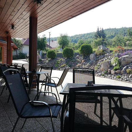 Penzión u Coľa Prievidza Exterior foto