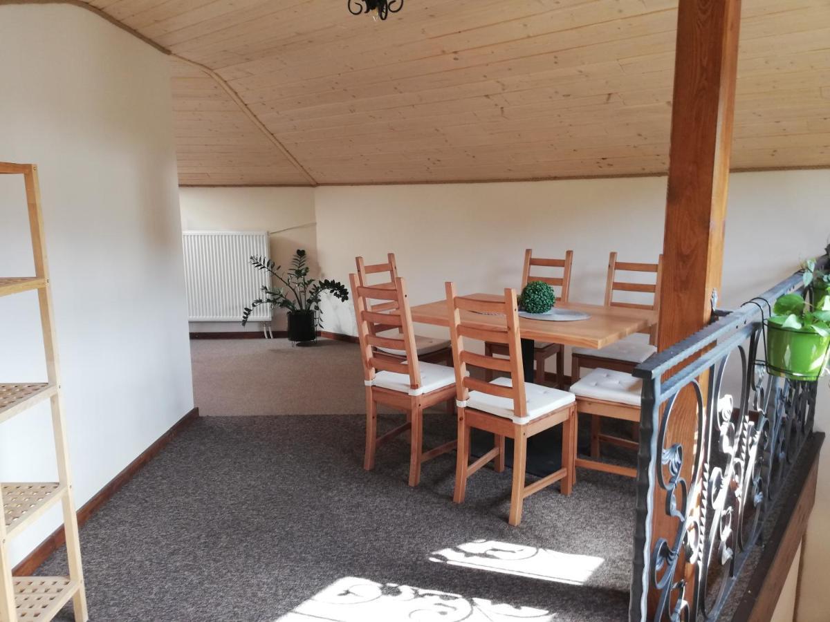 Penzión u Coľa Prievidza Exterior foto